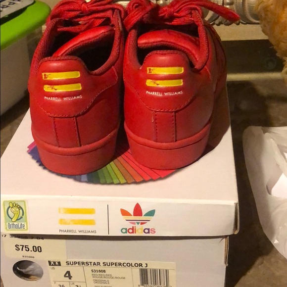 Adidas - Picture 3 of 4